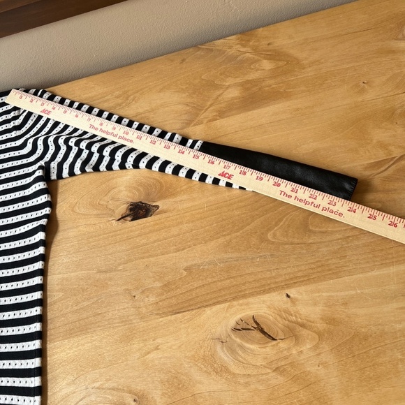 PER SE SWEATER L STRIPED VEGAN LEATHER DETAIL EYELET CASUAL OFFICE PREP - Picture 12 of 13